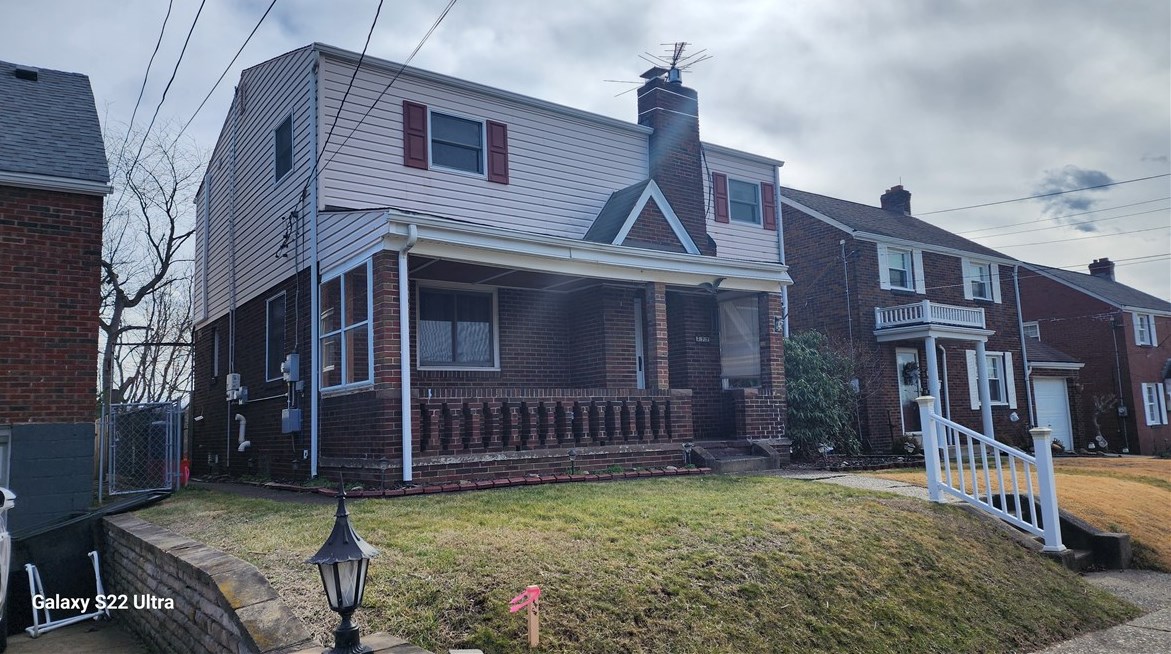 277 W Schwab Ave, Whitaker, PA 15120