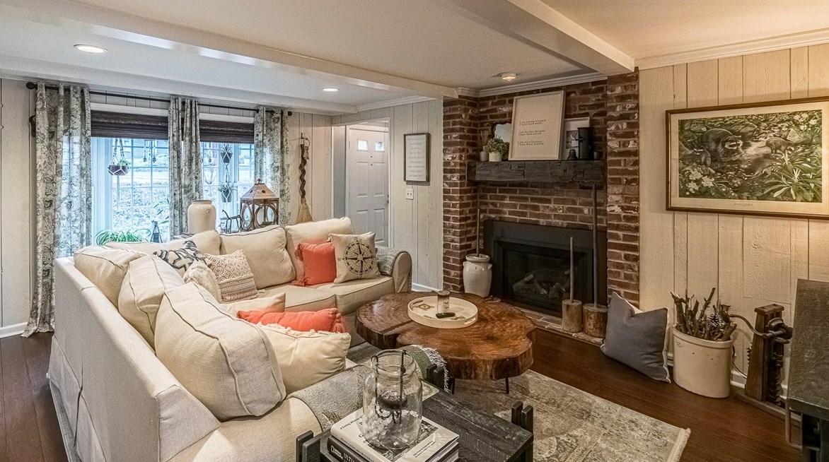 72 Marblehead Harbor, Bradfordwoods, PA 15015