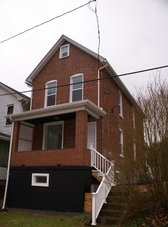 127 Meadow Ave, Creighton, PA 15030