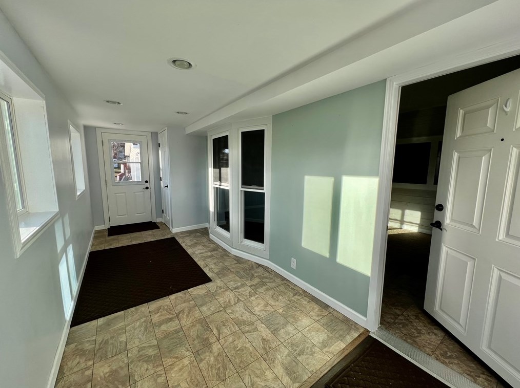 71 3rd St, Cairnbrook, PA 15924