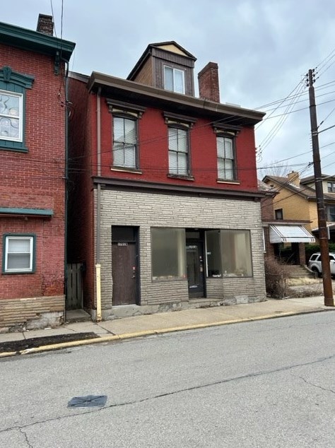 1701 Lowrie St, Pittsburgh, PA 15212