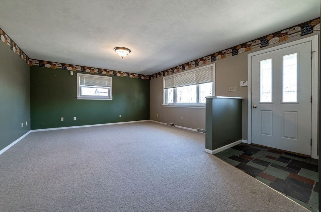 314 Hoon Rd, Butler, PA 16001-9525