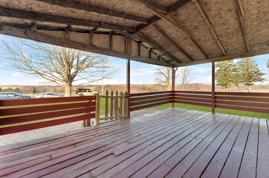 285 Ridge Rd, Rea, PA 15312-2124