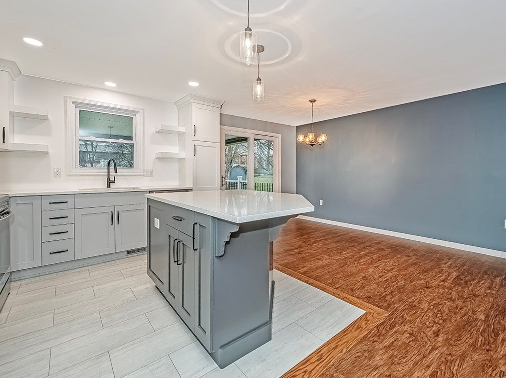 925 2nd Ave, Freedom PA  15042-2705 exterior