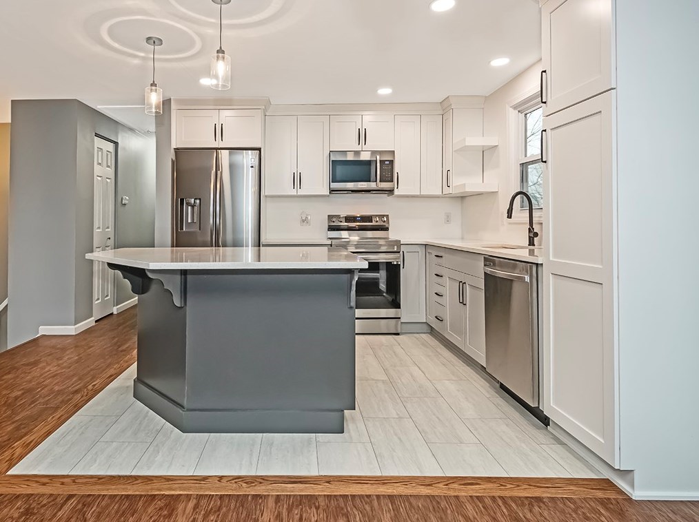 925 2nd Ave, Freedom PA  15042-2705 exterior