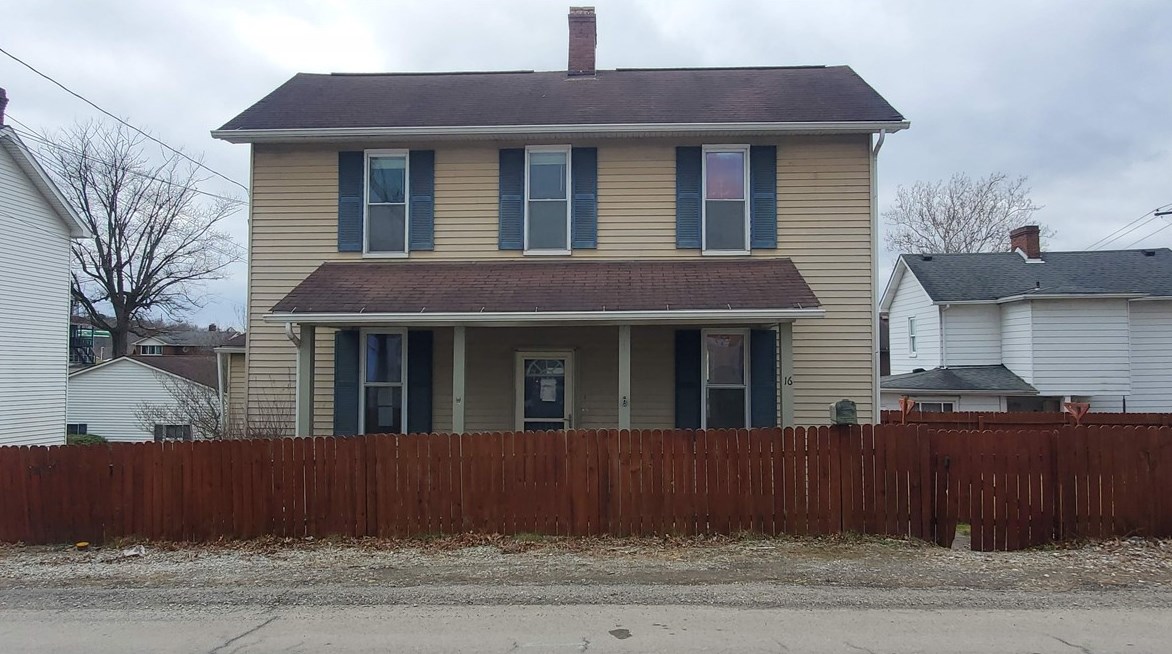 16 Dexter St, Herminie, PA 15637