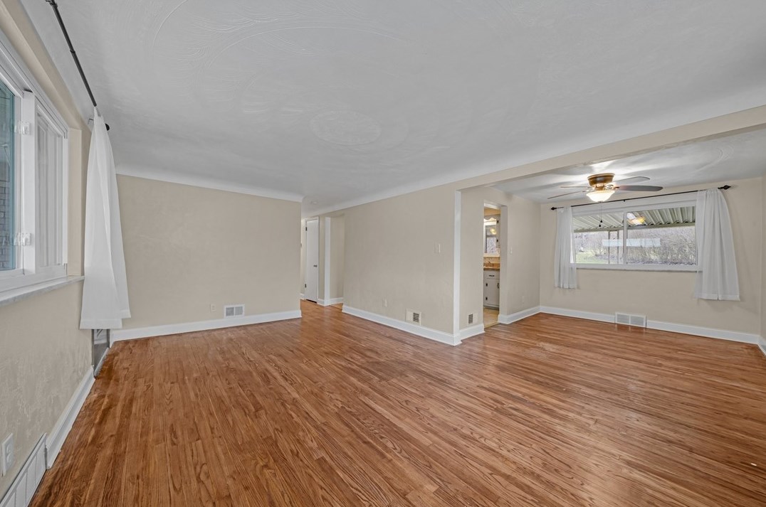 402 Old Haymaker Rd, Monroeville PA  15146-1357 exterior