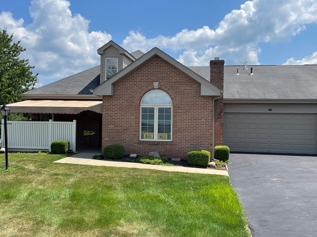 102 Breezewood Ct, Beaver Falls, PA 15010