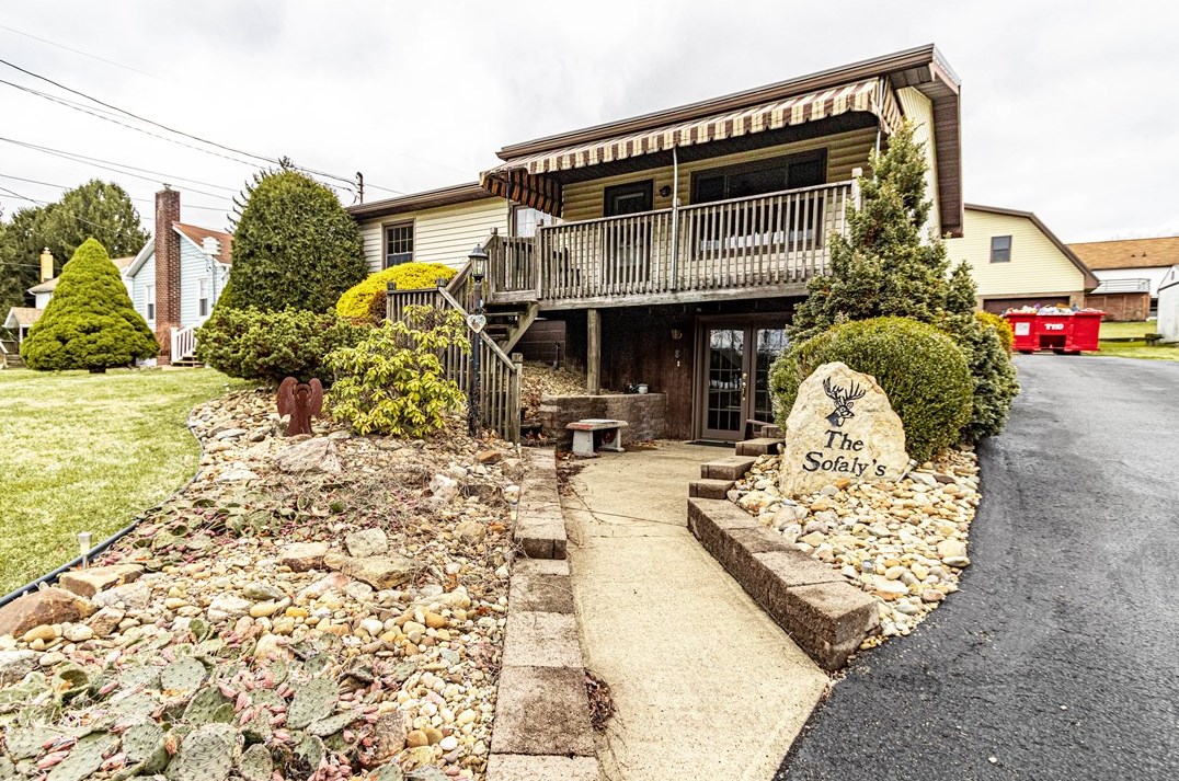 1150 Terrace Ave, Vandergrift, PA 15690