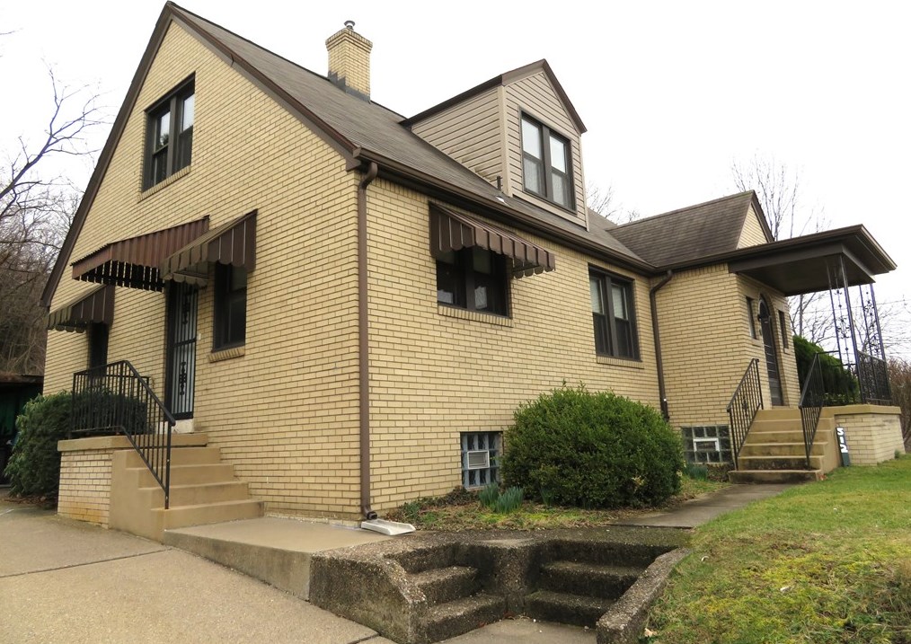 512 Clinton St, Ambridge, PA 15003