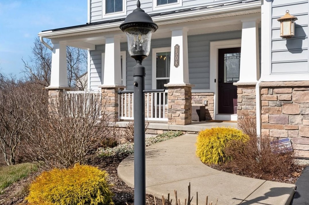 2508 Notre Dame Ct, Sewickley, PA 15143