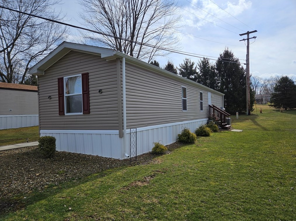 232 Baxter Ln, Butler PA  16001-8154 exterior