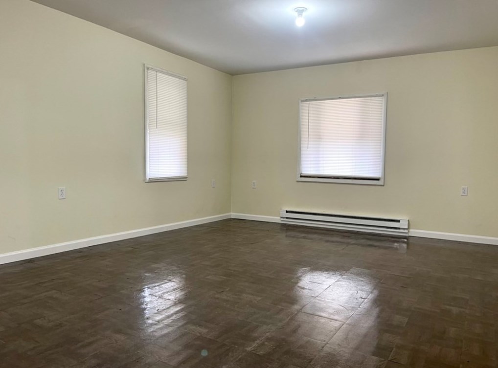 1813 13th Ave, Beaver Falls PA  15010-3825 exterior