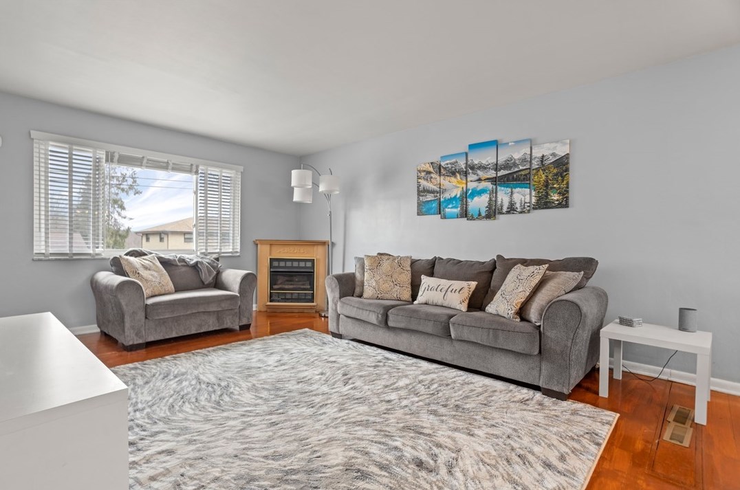 110 Mayer Dr North, Noblestown, PA 15071