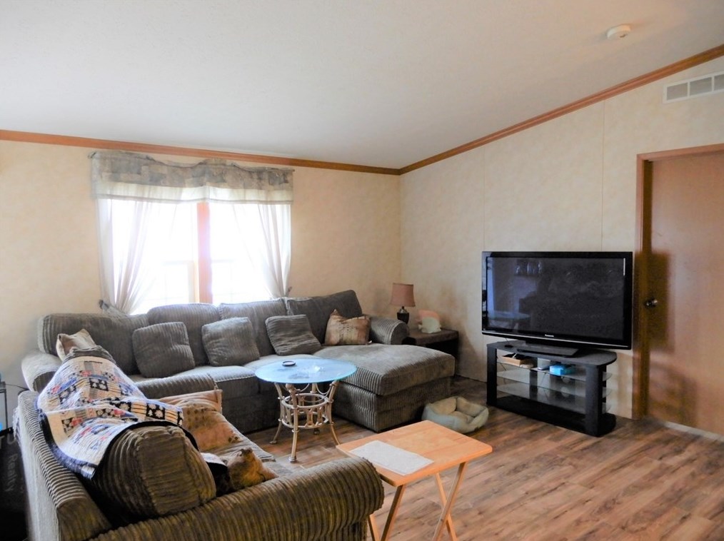 25 Parkvue Dr, Finleyville, PA 15332