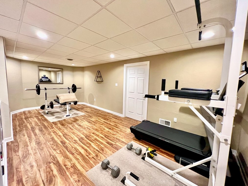 4003 Forest Glen Dr, Greensburg PA  15601-9068 exterior