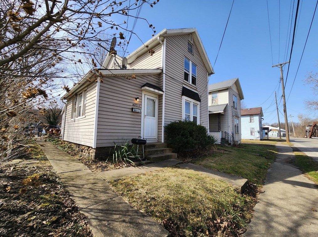 139 N Water Ave, Sharon, PA 16146