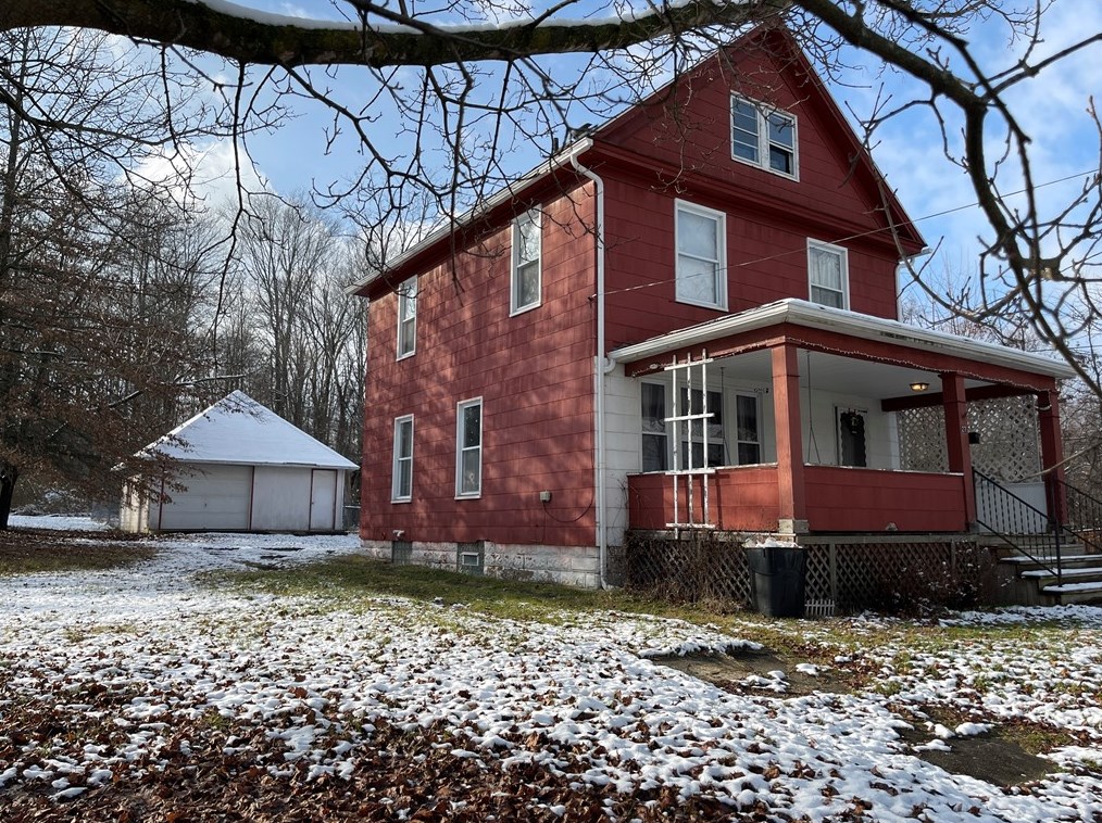 27 N Lee Ave, New Castle, PA 16101