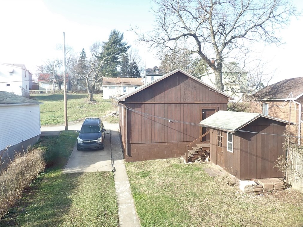 225 Connellsville St, Oliphant Furnace, PA 15401-3813
