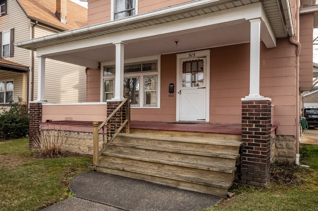 515 S Oakland Ave, Hermitage, PA 16146