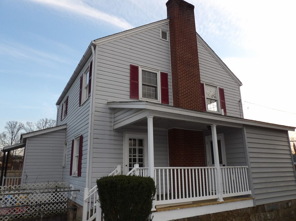 1227 Pittsburgh St, South Connellsville, PA 15425