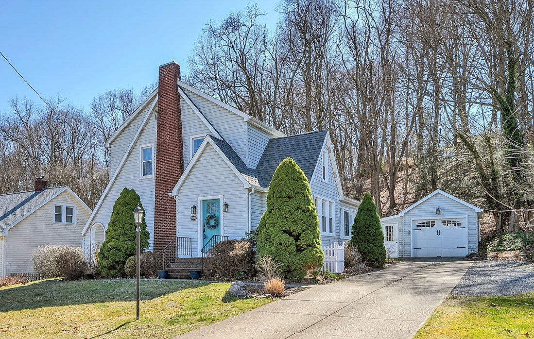 2466 Naomi Ter, Allison Park, PA 15101-3520