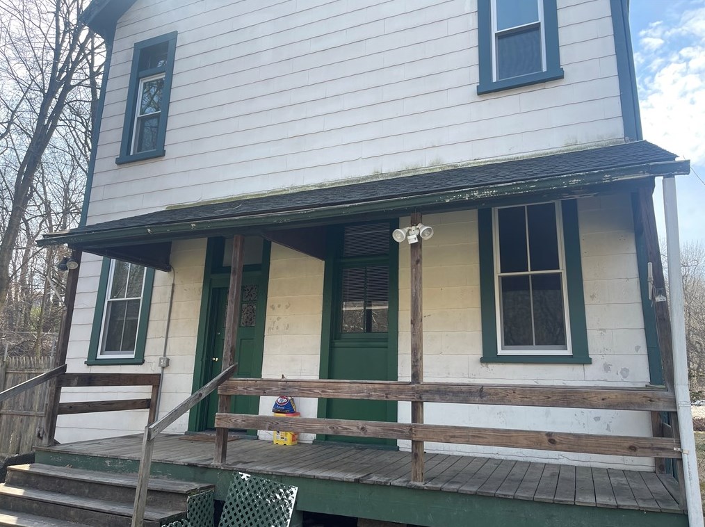 1504 Butler Plank Rd, Glenshaw, PA 15116