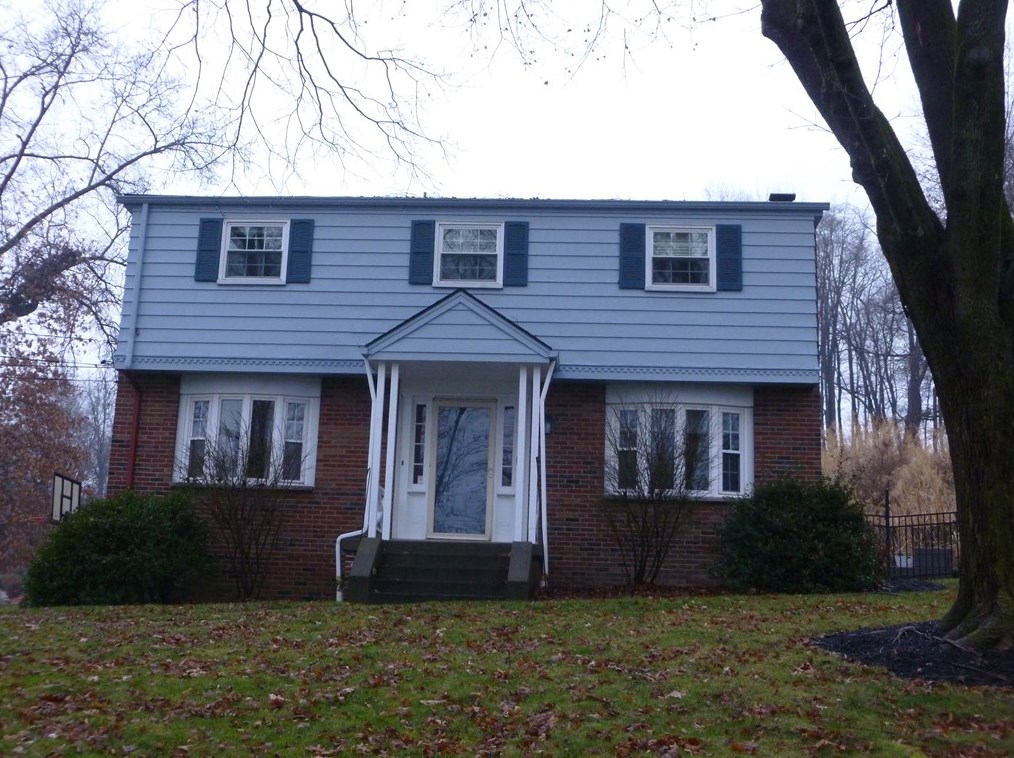 1004 Rutgers Dr, Allison Park, PA 15101-4125