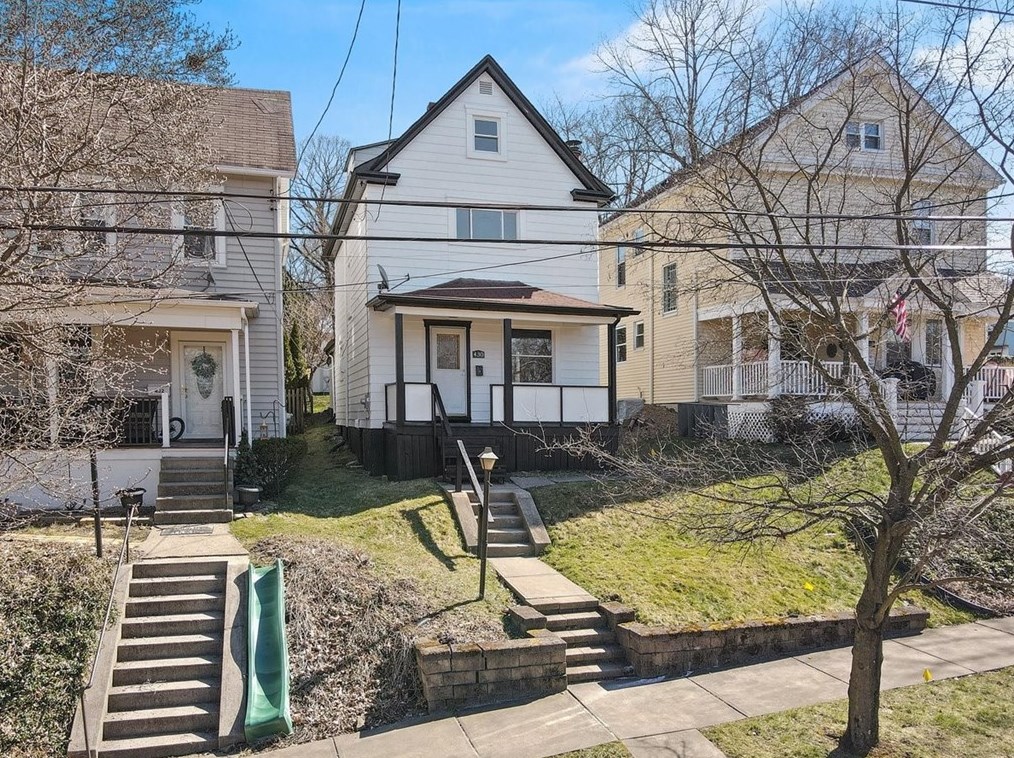 430 8th St, Oakmont, PA 15139