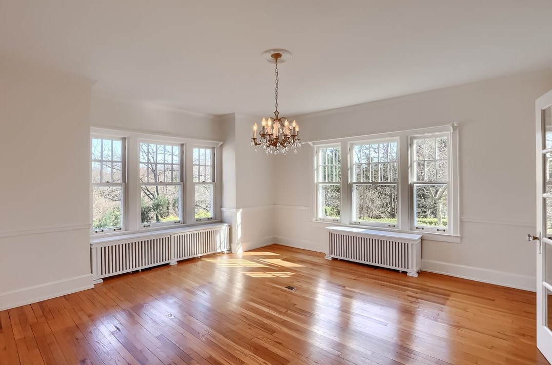 1709 Beaver Grade Rd, Moon Twp PA 15108-3103 exterior