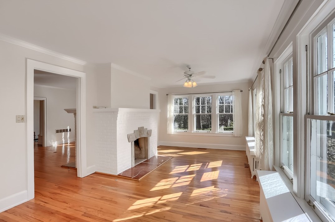 1709 Beaver Grade Rd, Moon Twp PA 15108-3103 exterior