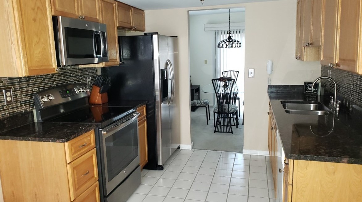 1301 Buckskin Trl, Bethel Park, PA 15102-3107