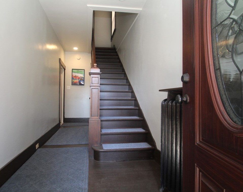234 Pearl St #1, Pittsburgh, PA 15224