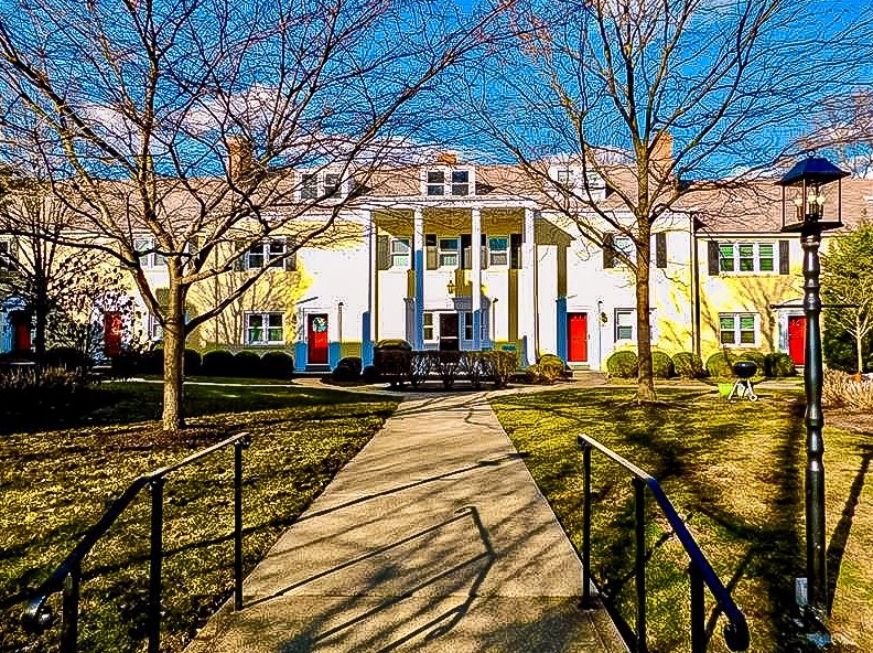 6833 Meade St #18, Pittsburgh, PA 15208