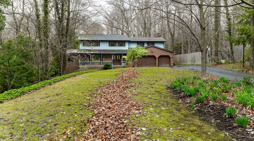 136 Dehaven Rd, Beaver Falls, PA 15010