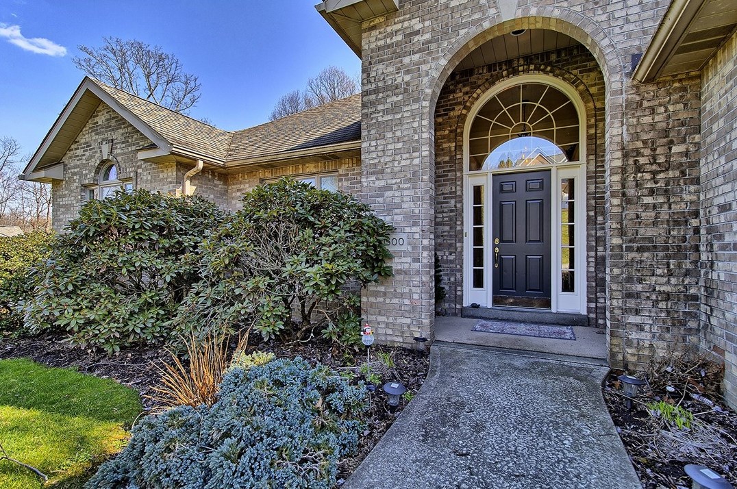 1500 Clearview Dr, Greensburg, PA 15601-3768