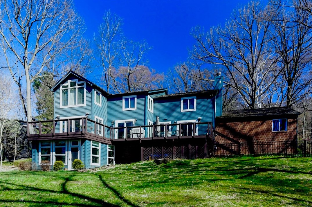 3 Little Sewickley Creek Rd, Sewickley, PA 15143