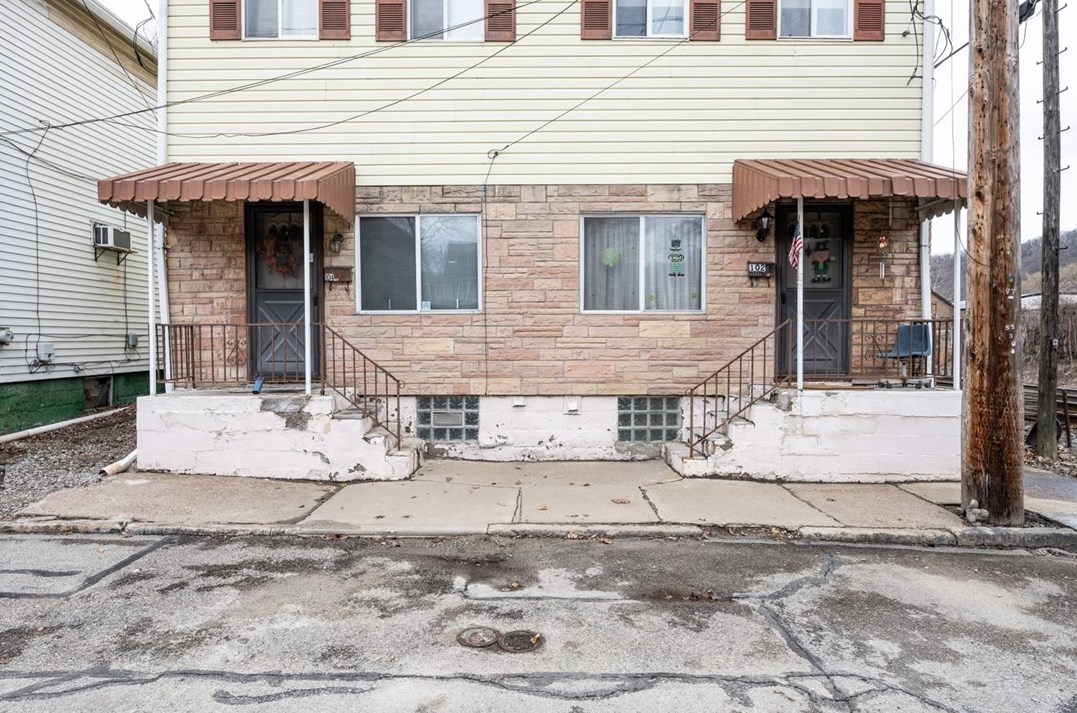 102 &amp 104 9th St, Monongahela, PA 15063