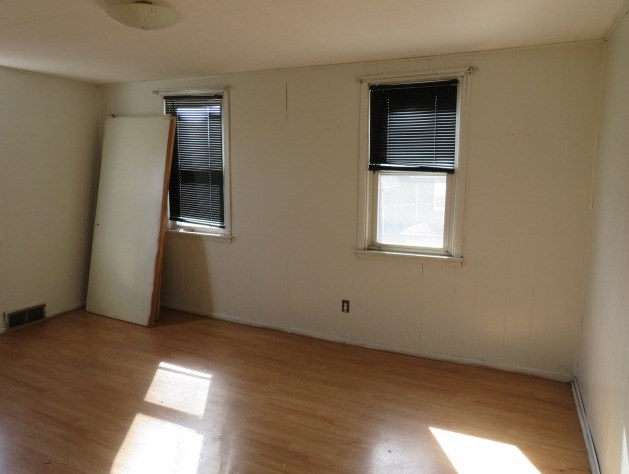 132 Overland Ave, Duquesne, PA 15110