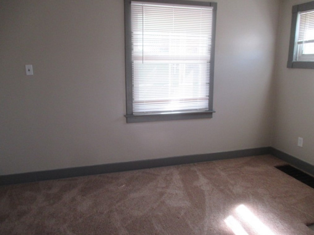 871 Park Ave, Washington PA 15301-9210 exterior