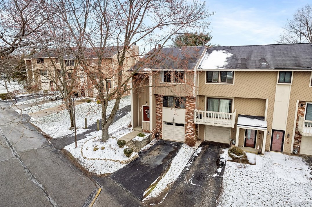 812 Wheatland Cir South, Bridgeville, PA 15017