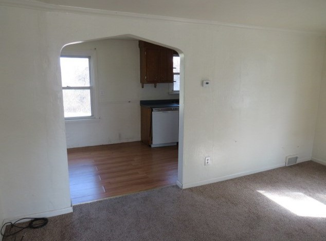 808 Lynda Ln, North Versailles, PA 15137-1821