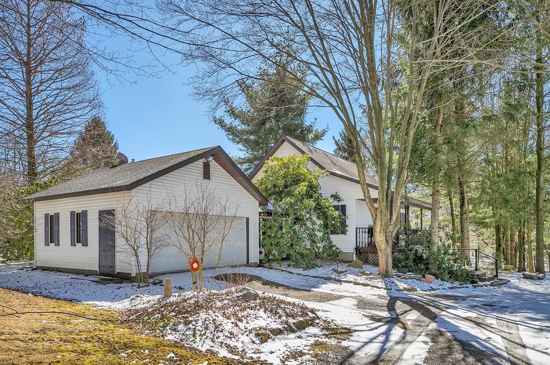 126 Thomas Neil Ln, Portersville, PA 16051