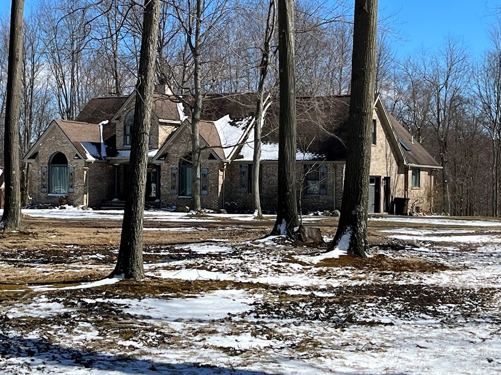 212 Carrier Rd, Transfer, PA 16154