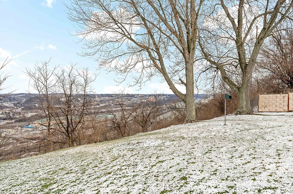 807 Westbury Rd, North Versailles PA  15137-1445 exterior