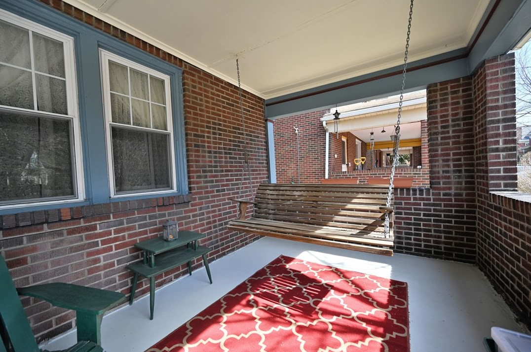601 Whitney Ave, Pittsburgh, PA 15221