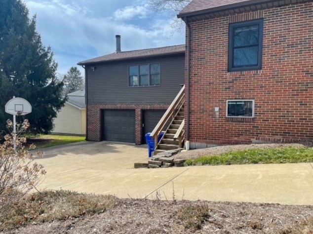 431 W Vine St, New Wilmington, PA 16142