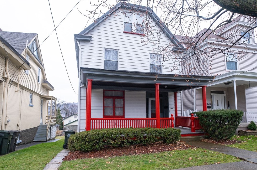 517 4th St, Oakmont, PA 15139