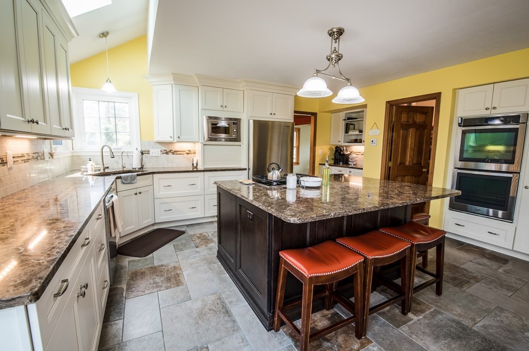 205 Blackthorn Dr, Butler, PA 16002-3917