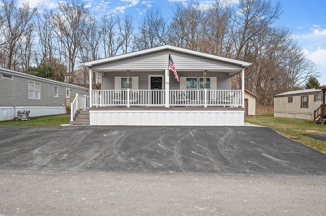 70 Wagner Dr, Mc Donald, PA 15057